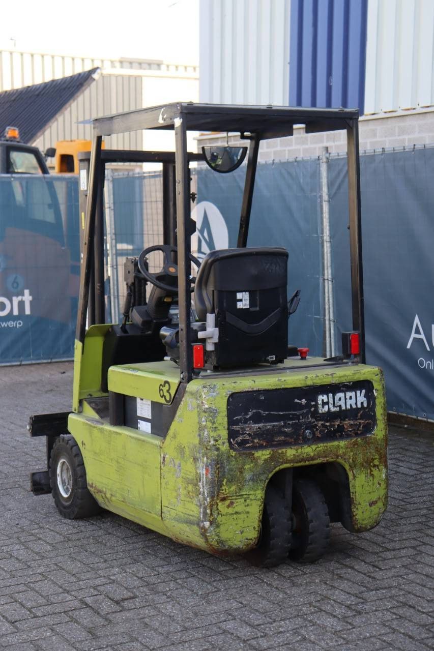 Clark CTM16S Elektrogabelstapler 1600 kg 3,3 m 2001