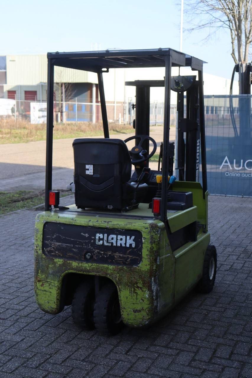 Clark CTM16S Elektrogabelstapler 1600 kg 3,3 m 2001