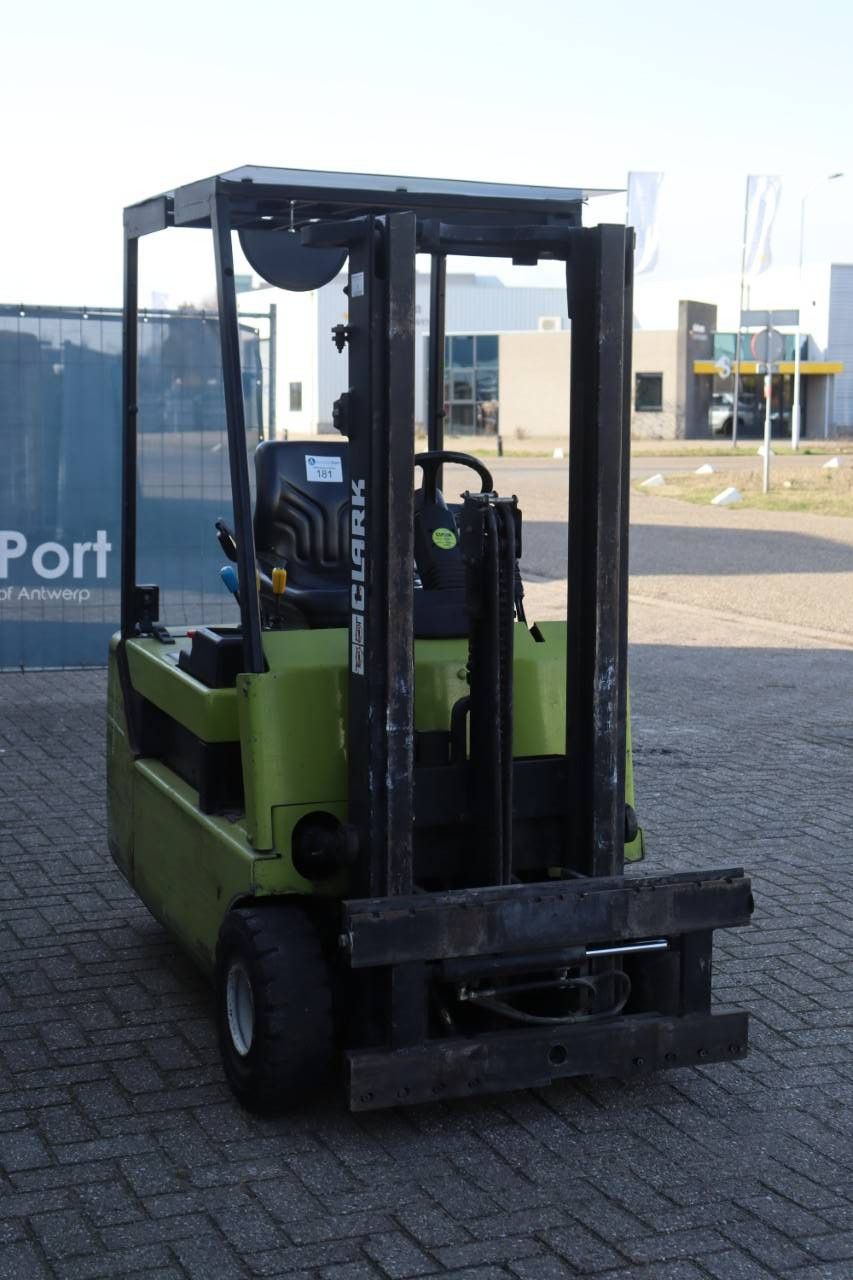 Clark CTM16S Elektrogabelstapler 1600 kg 3,3 m 2001