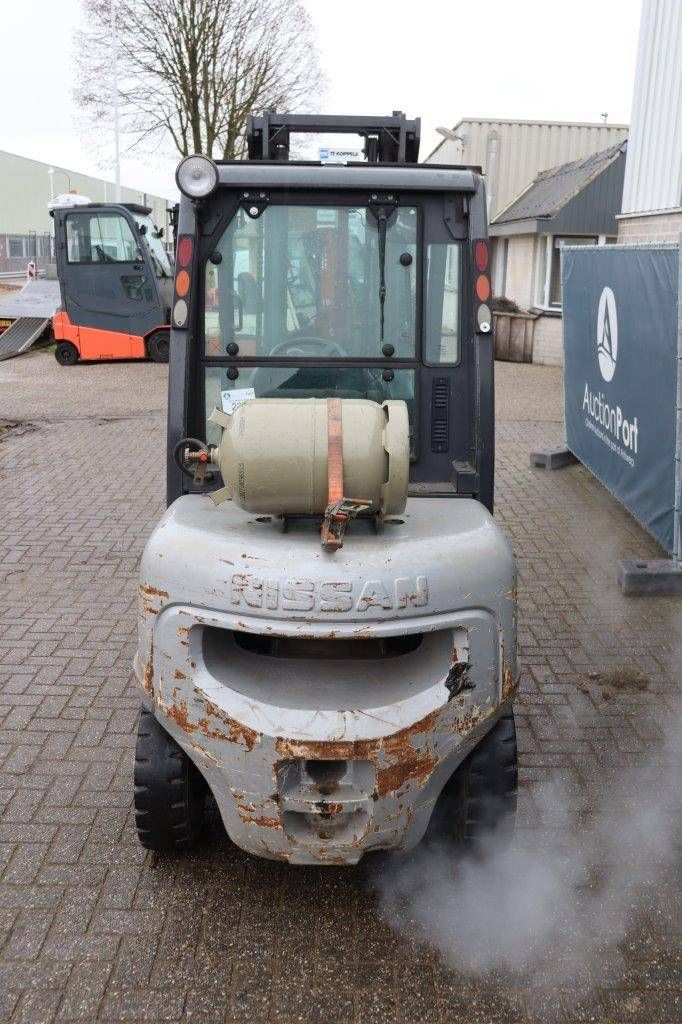Nissan 30 LPG-Gabelstapler 2850 kg