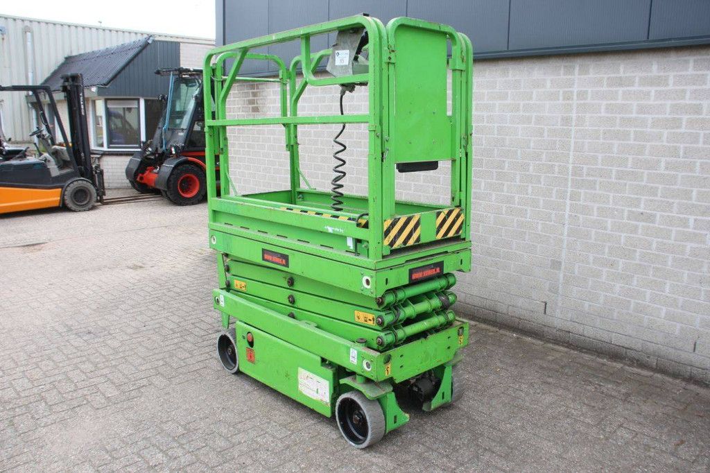 Scherenbühne Airo XS8-E Elektrisch 8m 2011