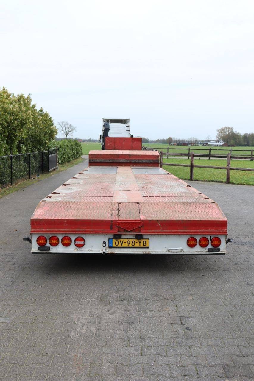 Broshuis E-2190/27 2002 Low Loader Semi-Loader