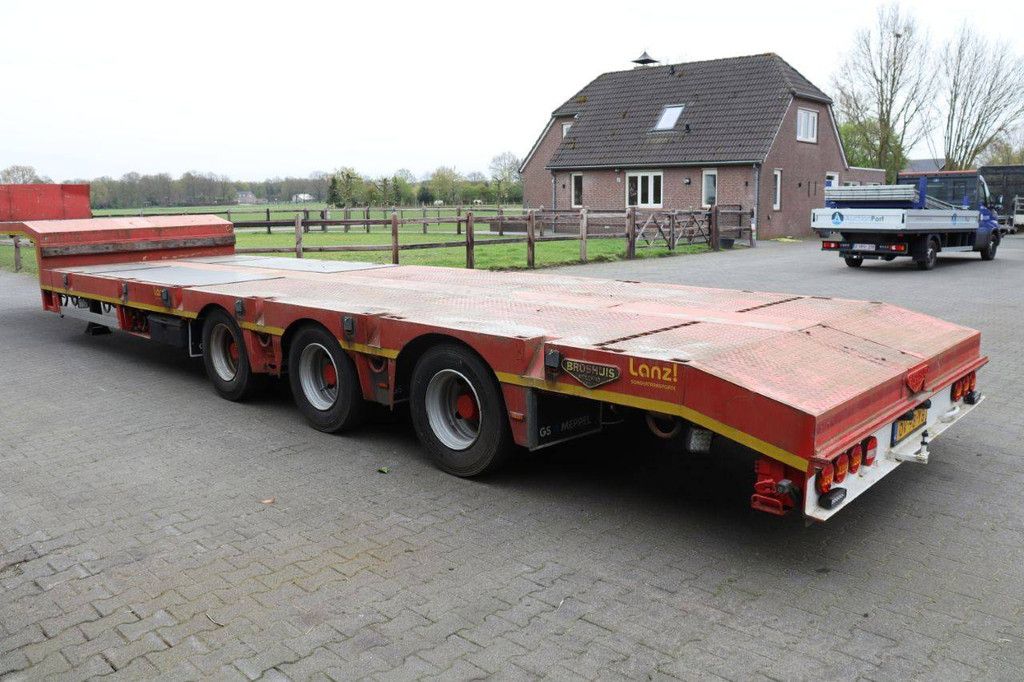 Broshuis E-2190/27 2002 Low Loader Semi-Loader