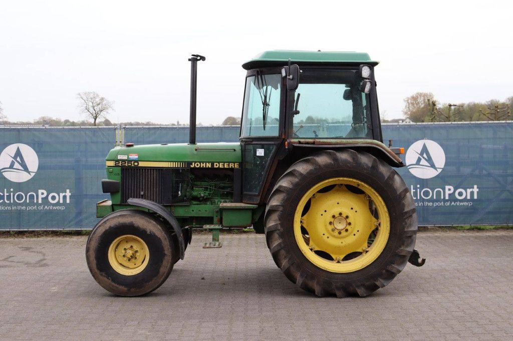 Tractor John Deere 2250 Diesel 62hp 1998