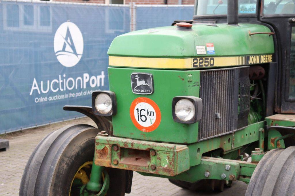 Tractor John Deere 2250 Diesel 62hp 1998