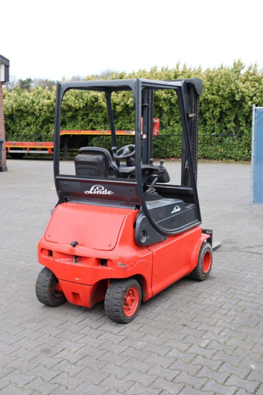 Linde E18P-02 Elektrogabelstapler 1800 kg 3,25 m 1999