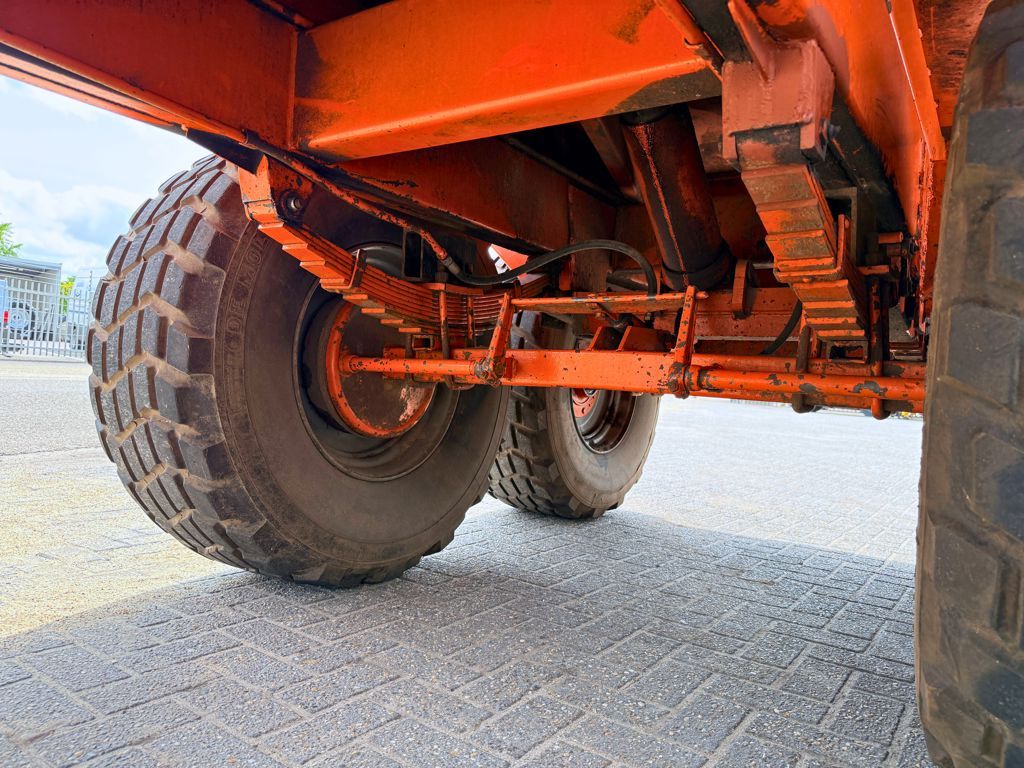 Vaia NL/80-4R Landbouwkipper