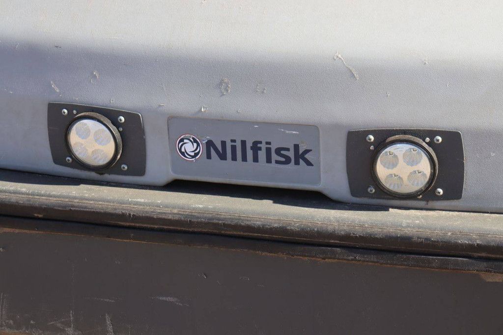 Nilfisk SR 1601 Electric Sweeper