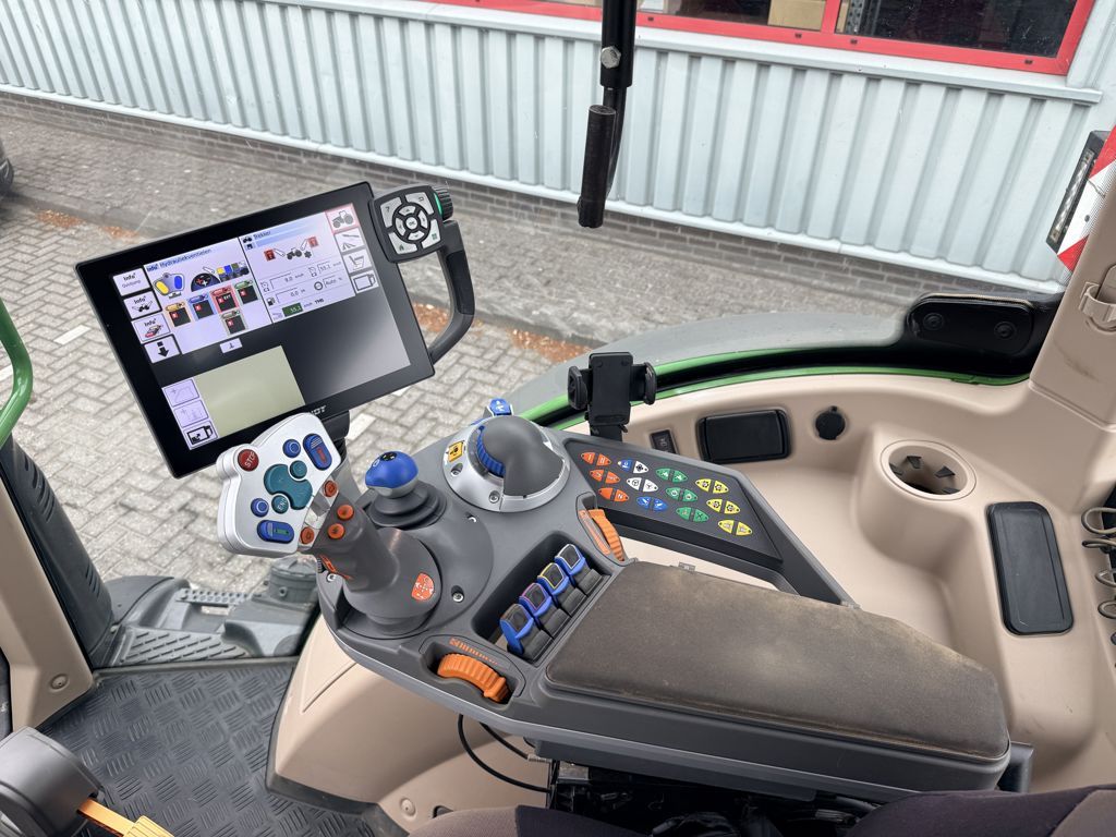 Fendt 514 Vario S4 Profi Plus