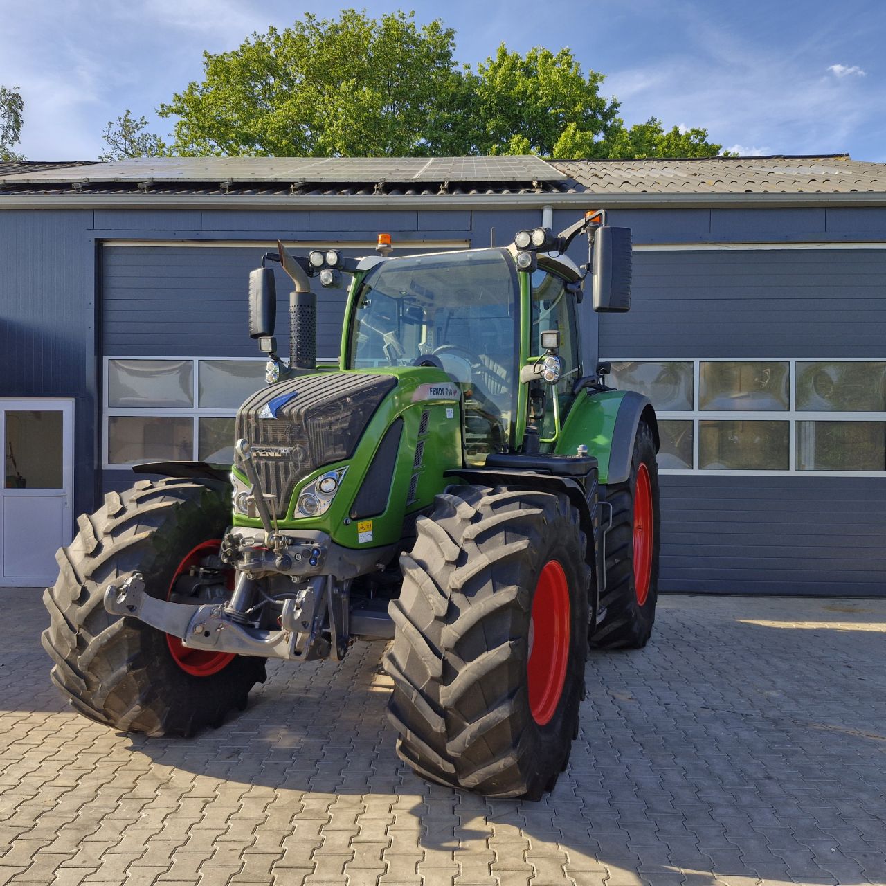 Fendt 718 vario profi plus