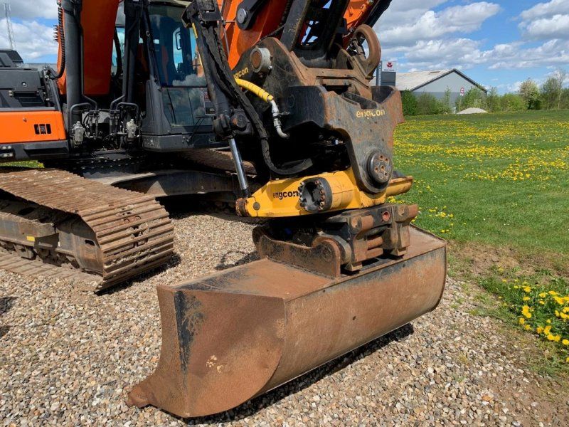 Doosan DX255-5