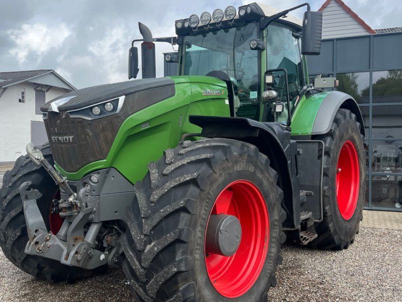 Fendt 1046 Vario S4 Profi Plus