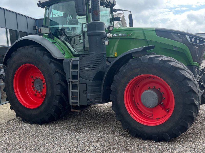 Fendt 1046 Vario S4 Profi Plus