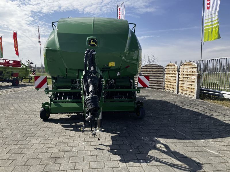 John Deere L 624
