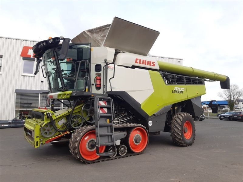 Claas MÄHDRESCHER LEXION 8700TT