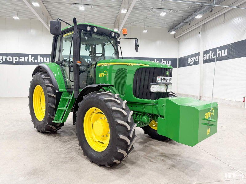 John Deere 6920
