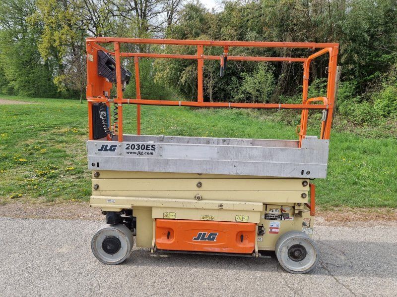 JLG 2030 ES