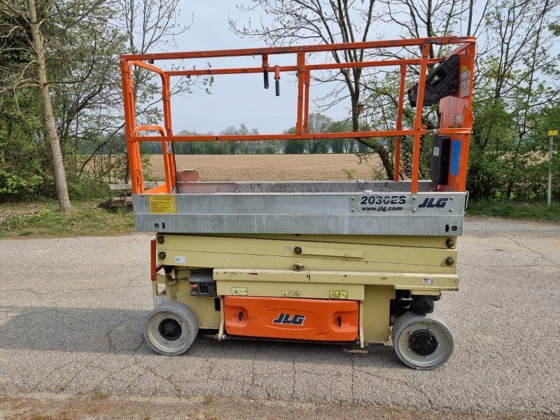 JLG 2030 ES