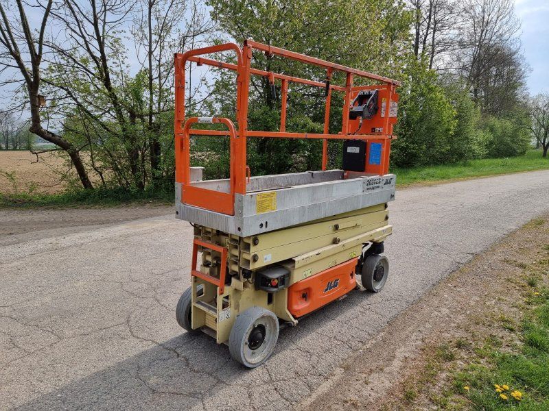 JLG 2030 ES
