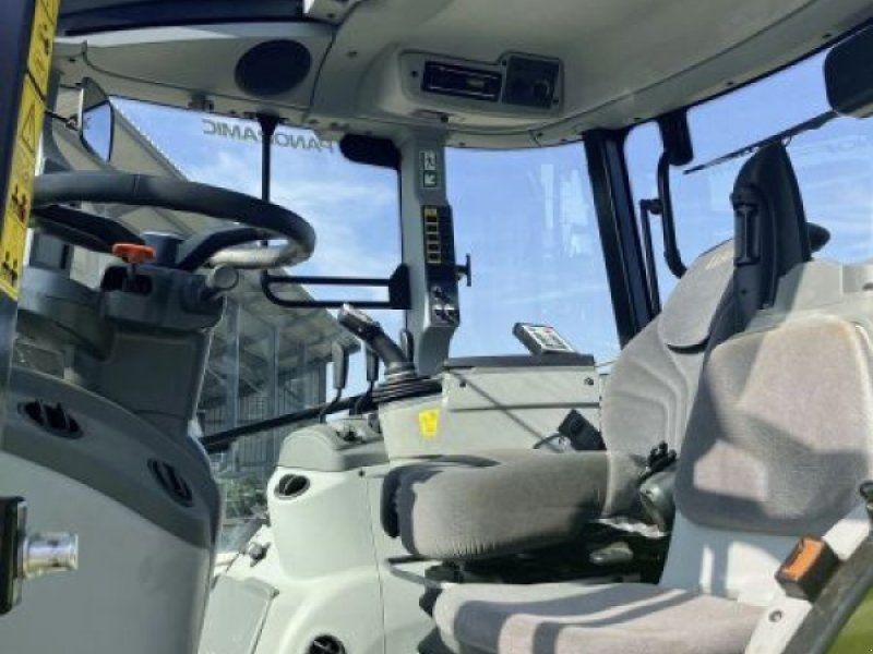 Claas ARION 470