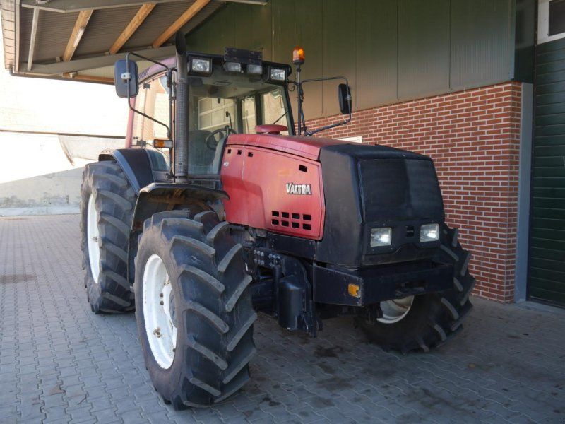 Valtra 8450