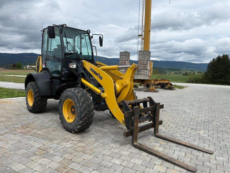 Komatsu WA 100