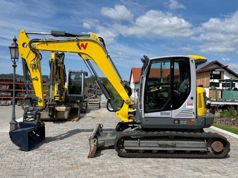 Wacker Neuson EZ 80 mit Powertilt