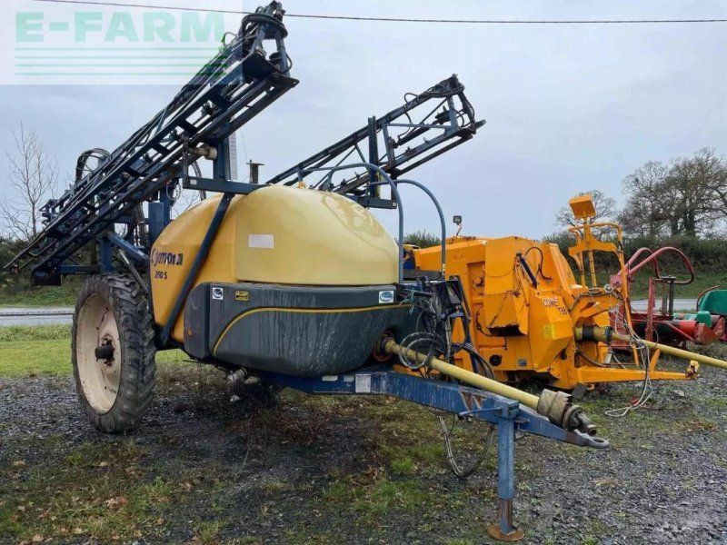 Pulvérisateur autre olympia 3205 caruelle