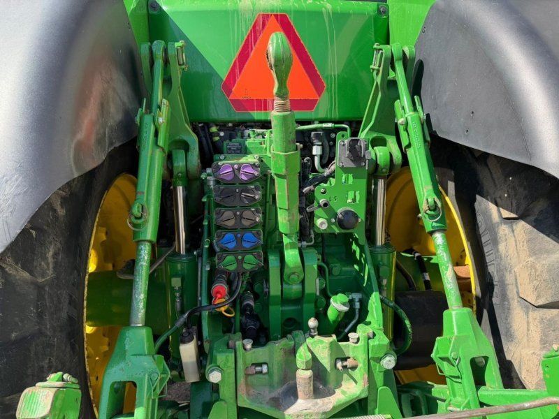 John Deere 8370R