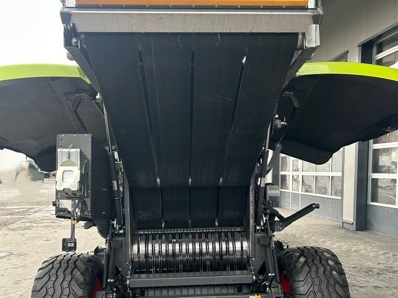Claas Variant 460 RC