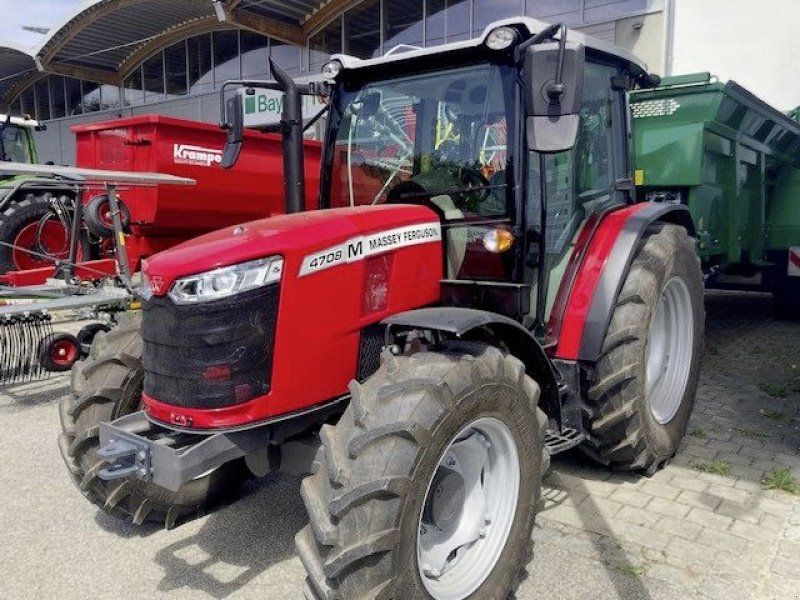 Massey Ferguson 4708 M ESSENTIAL