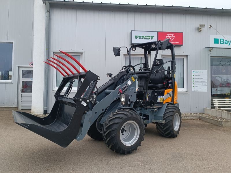 Giant G1500