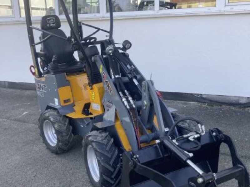 Giant G1200