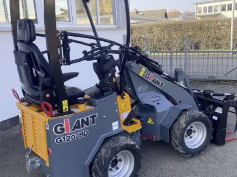 Giant G1200