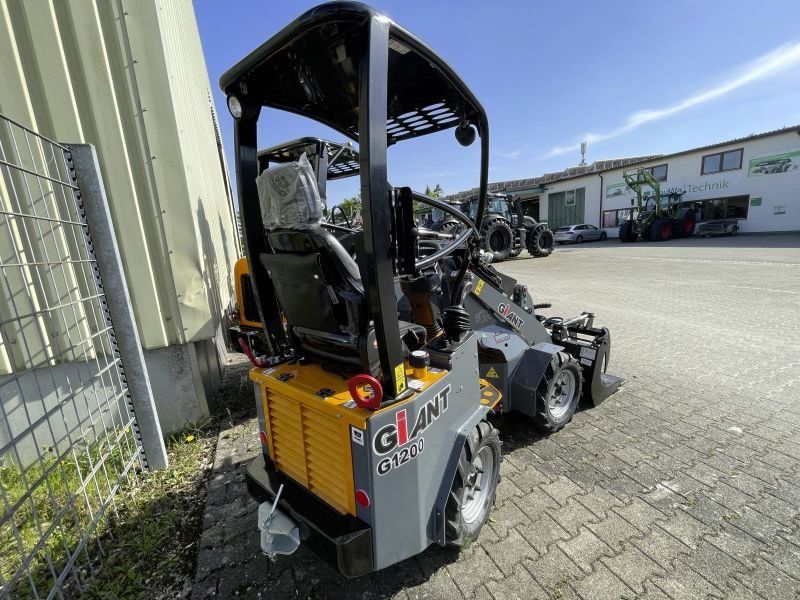 Giant G1200