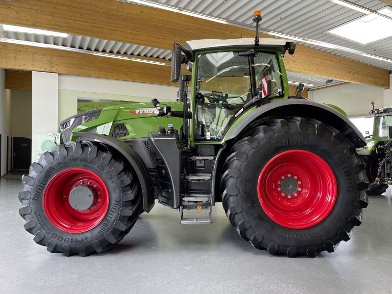 Fendt 933 VARIO GEN7 PROFI PLUS