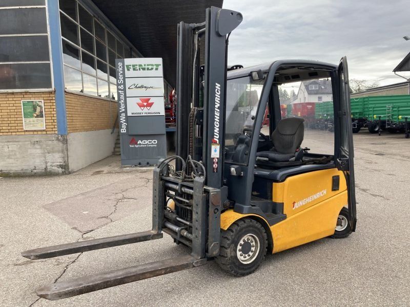 Jungheinrich EFG 430 Akku schwach