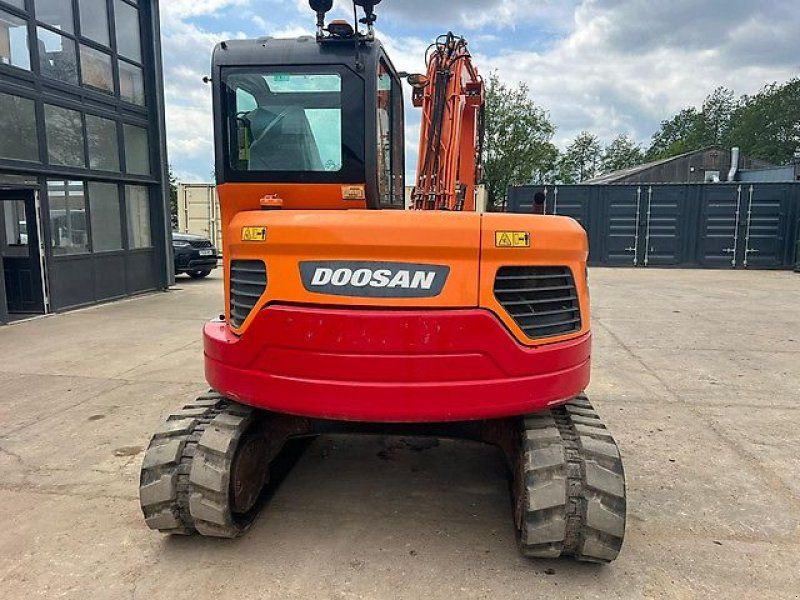 Doosan DX85R