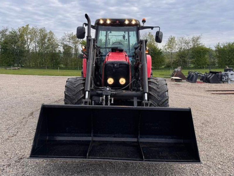 Massey Ferguson 5470 DYNA 4 med frontlæsser