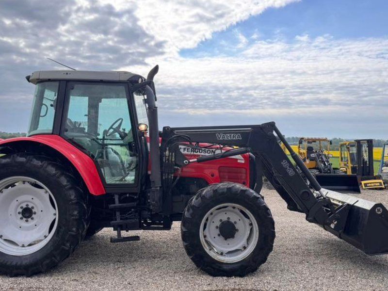 Massey Ferguson 5470 DYNA 4 med frontlæsser