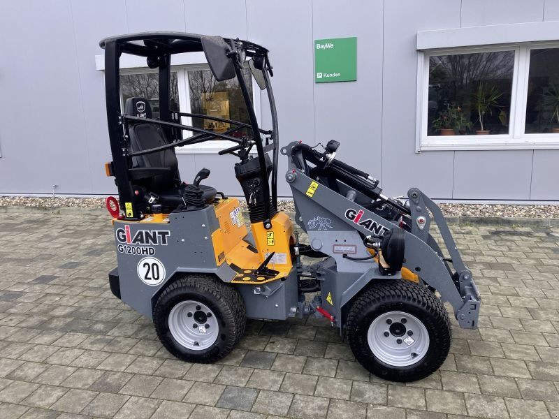 Giant G1200
