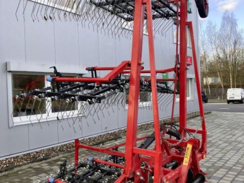 POM ACKERSTRIEL 9M