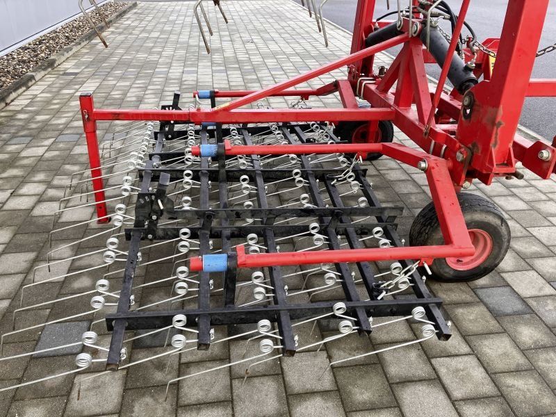 POM ACKERSTRIEL 9M