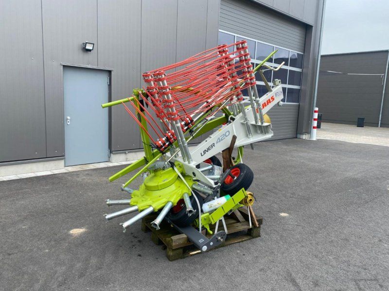 Claas Liner 420