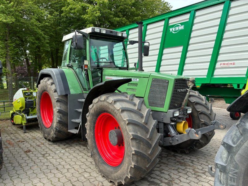 Fendt Favorit 824