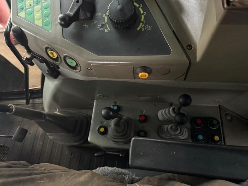 Fendt Favorit 824