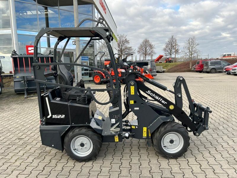 Schäffer 1622 HOFLADER