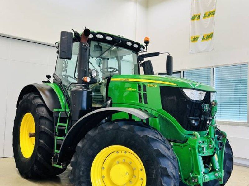 John Deere 6250R CommandPro