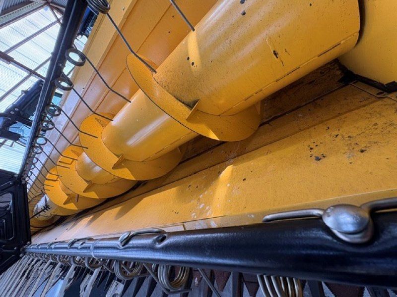 New Holland 760 CG VARIFEED