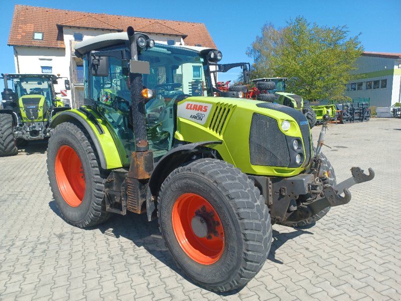 Claas Arion 420